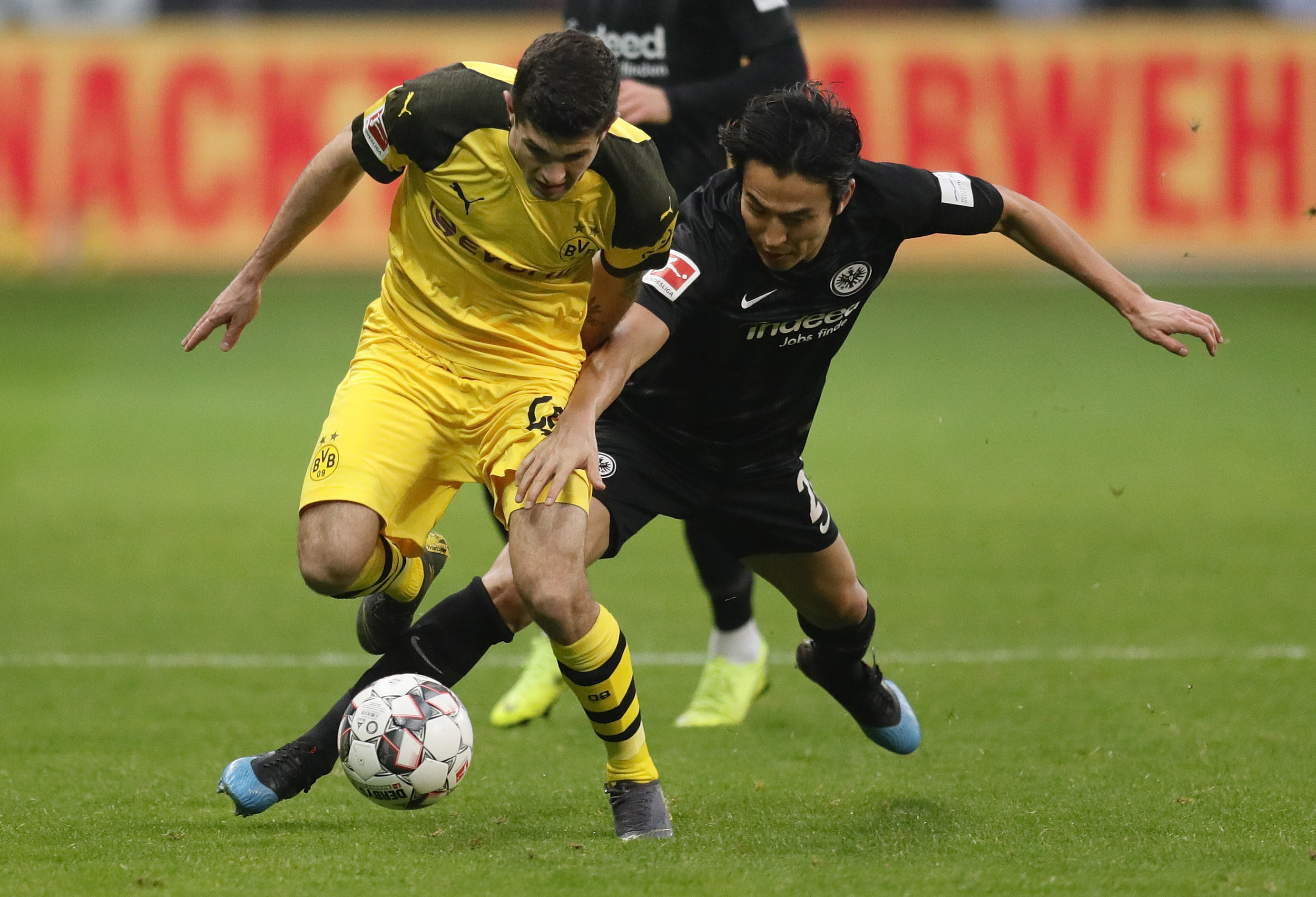 阿尔及利亚足球联赛中球队战绩突出,备受关注的简单介绍 阿尔及利亚足球联赛中球队战绩突出,备受关注的简单介绍