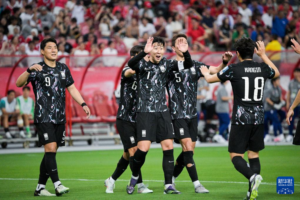 红红火火!高水平比赛中强队对决的简单介绍 红红火火!高水平比赛中强队对决的简单介绍