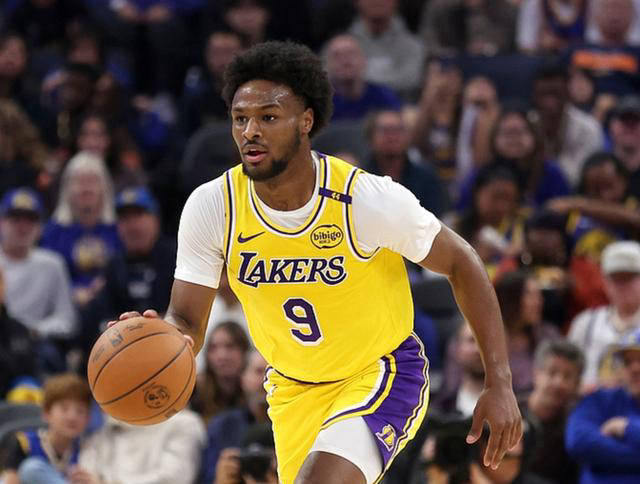 湖人老将表现持续低迷,球队实力遭遇考验的简单介绍 湖人老将表现持续低迷,球队实力遭遇考验的简单介绍