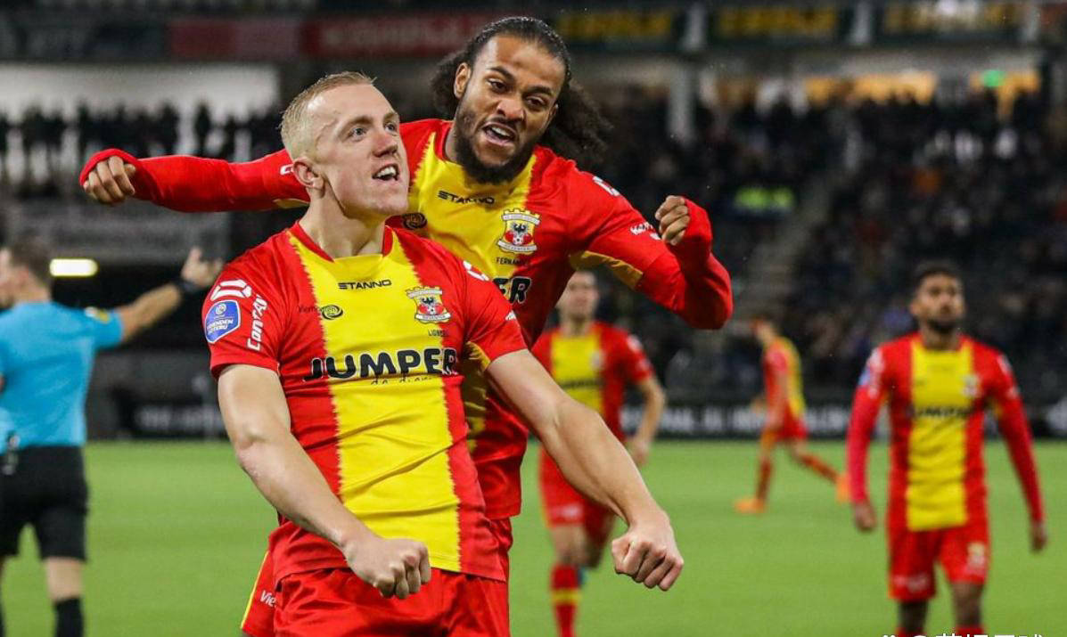 体育赛事直播-包含埃因霍温主帅赛后精彩发言,球队士气高涨备战的词条