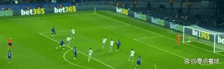 曼城客场惨败巴黎圣日耳曼,遗憾离开欧冠赛场! 曼城客场惨败巴黎圣日耳曼,遗憾离开欧冠赛场!