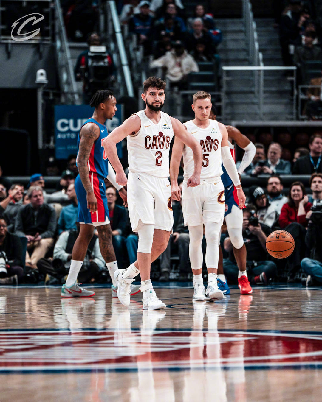 熊猫直播tv-关于雄鹿队稳居榜首,东部霸主谁能撼动的信息