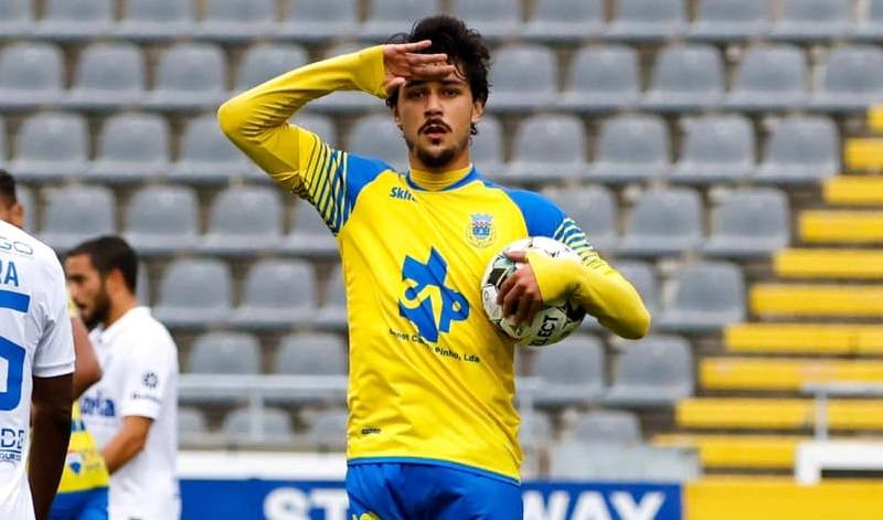 巴恩斯利主场胜出取得胜点,重返半程赛前列 巴恩斯利主场胜出取得胜点,重返半程赛前列