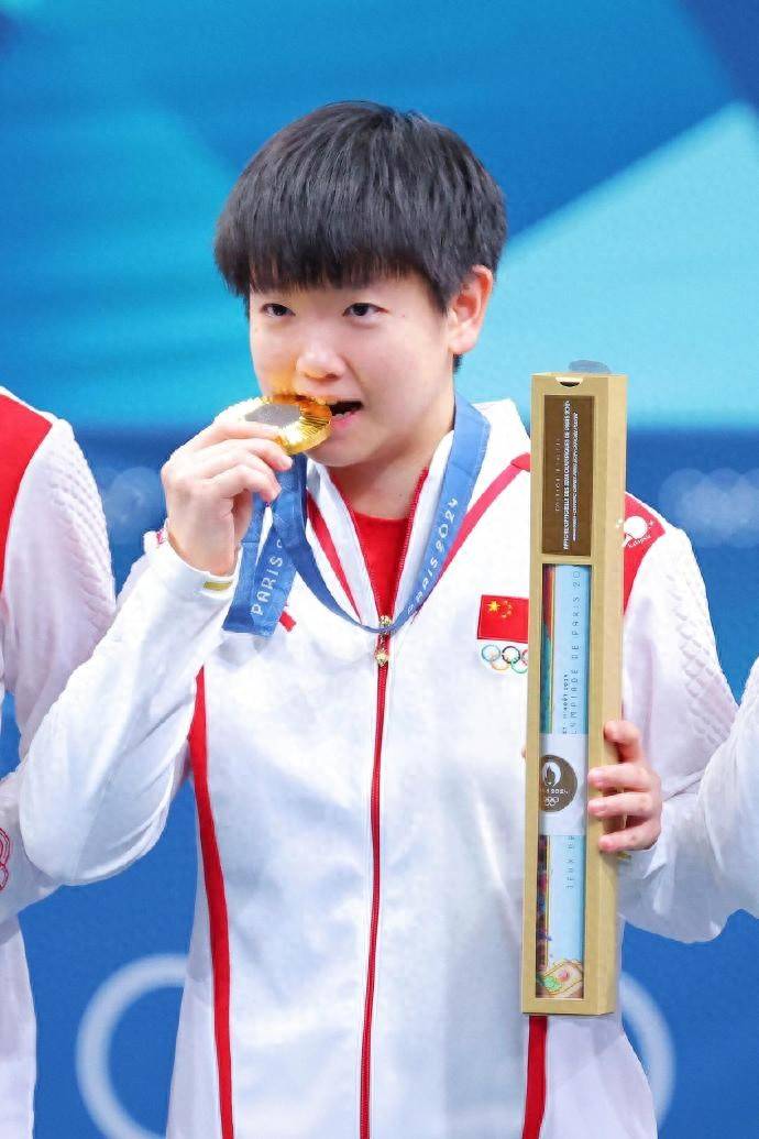 关于金牌再添!运动员勇夺冠军殊荣的信息 关于金牌再添!运动员勇夺冠军殊荣的信息