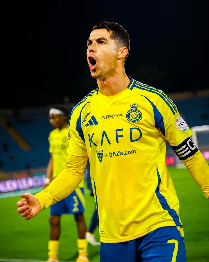 熊猫直播平台-包含克里斯蒂亚诺传射破门,率队晋级的词条