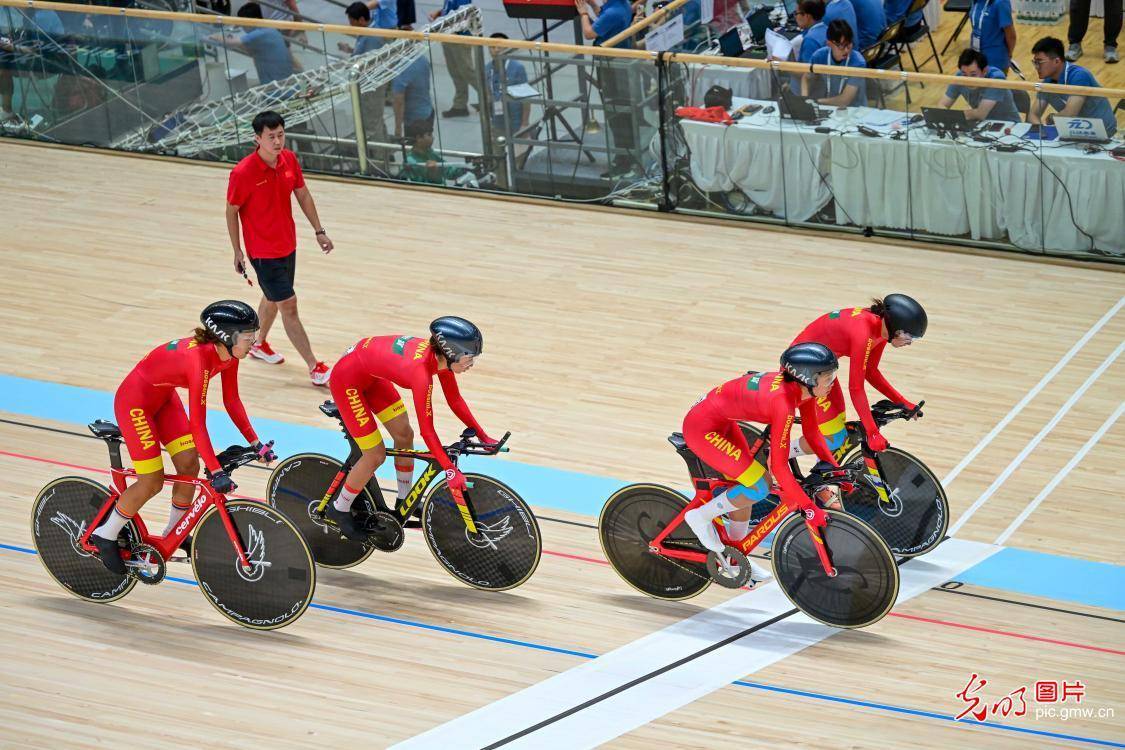 自行车女子团体追逐赛中国选手晋级决赛 自行车女子团体追逐赛中国选手晋级决赛