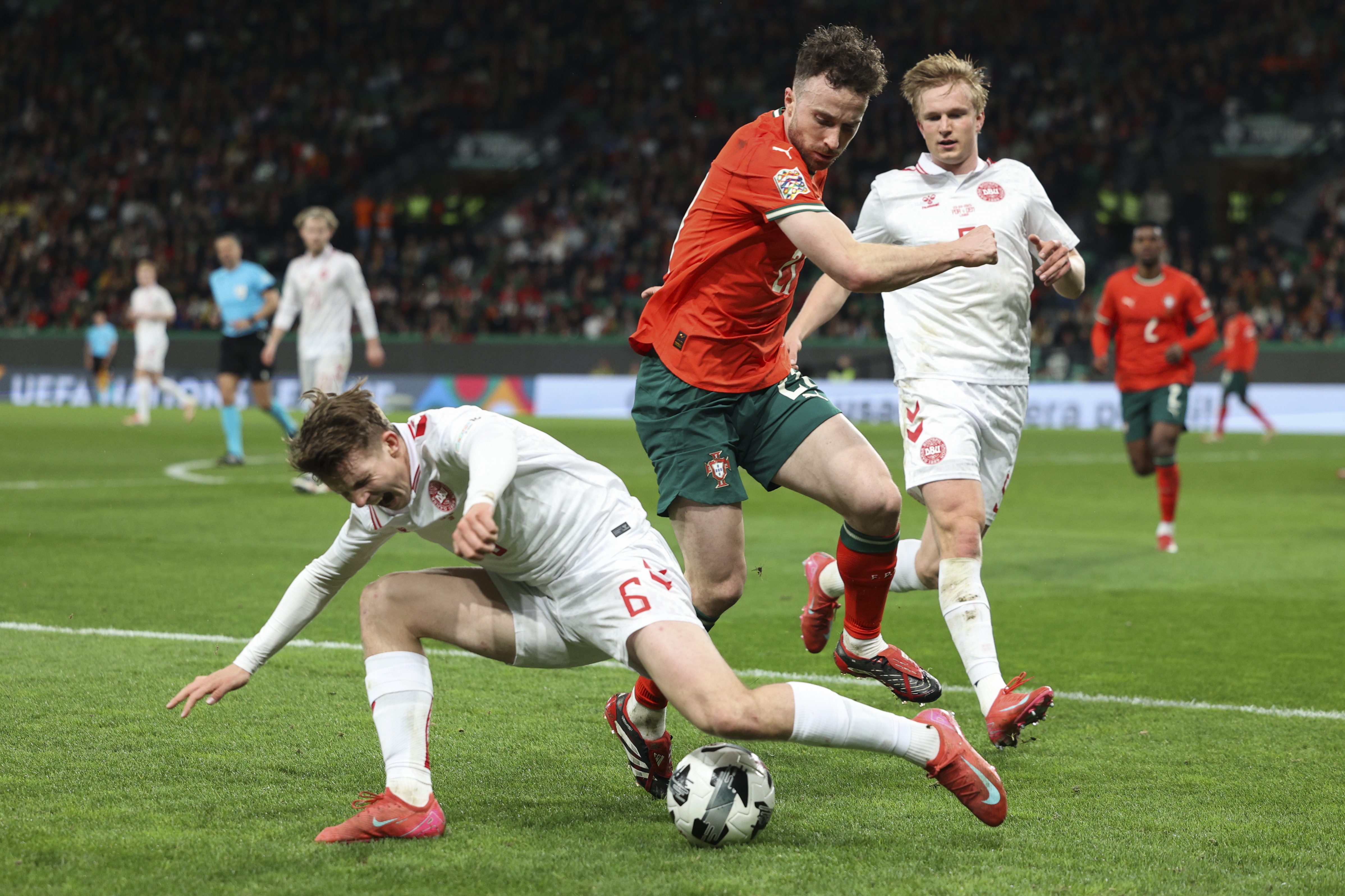 葡萄牙客场战胜塞尔维亚,状态火爆 葡萄牙客场战胜塞尔维亚,状态火爆