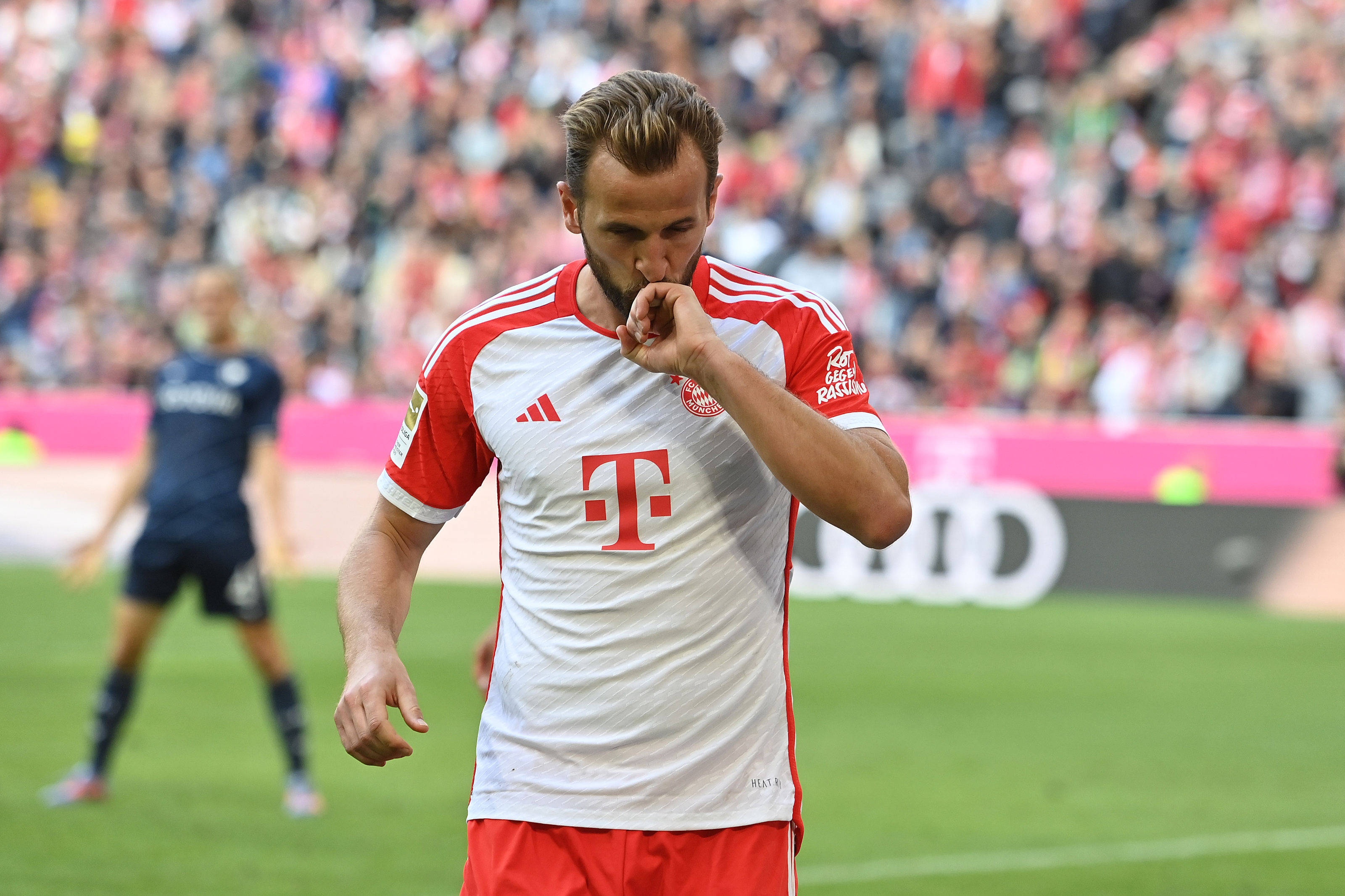 熊猫直播官网-拜仁慕尼黑再战平:-战平法兰克福,暂居榜首