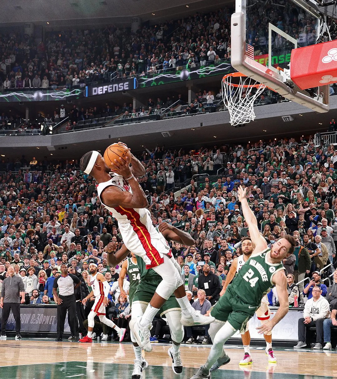 关于热火队后卫挑大梁,连续抢分的信息 关于热火队后卫挑大梁,连续抢分的信息