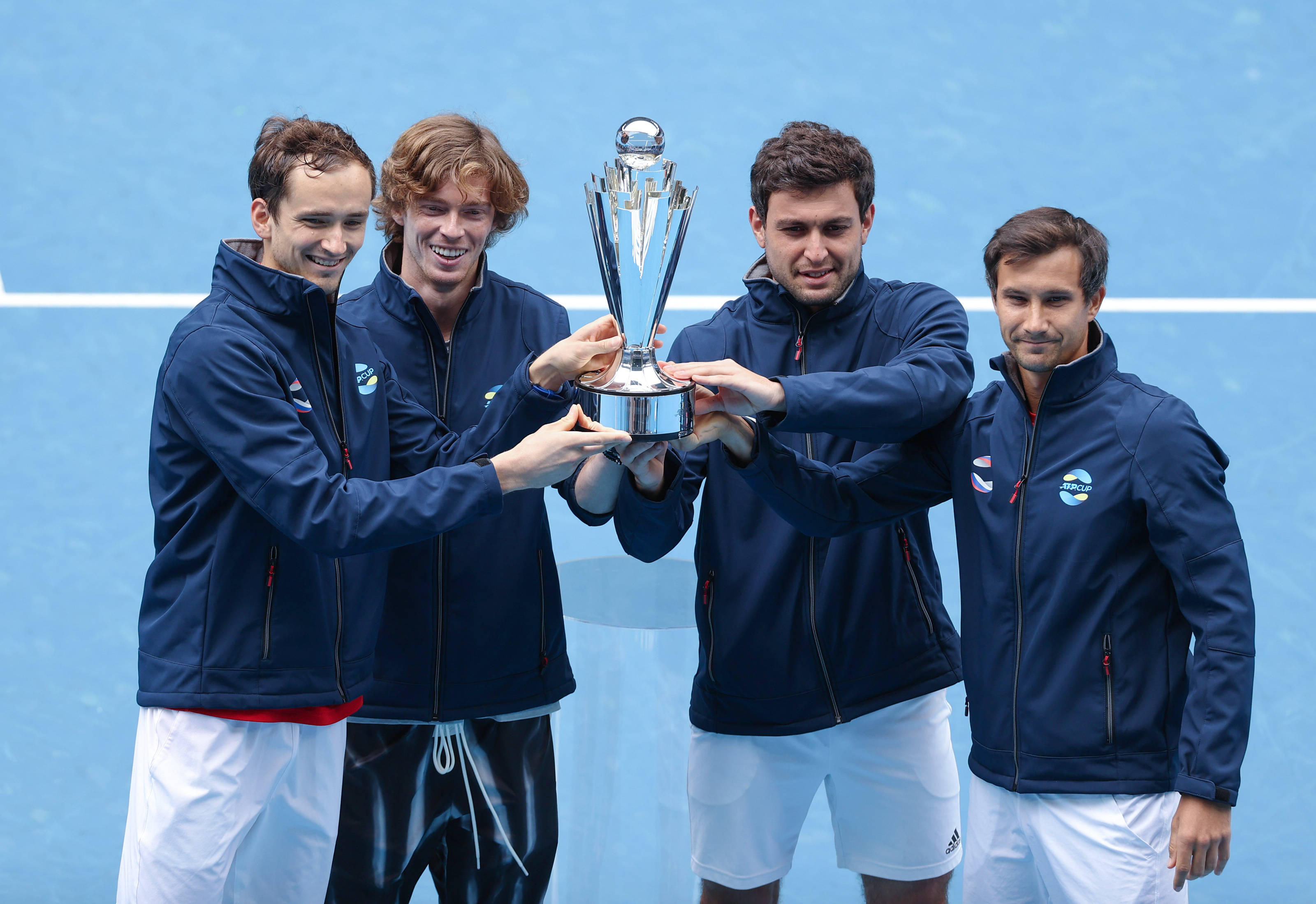 熊猫TV-包含意大利战胜俄罗斯,提升小组排名的词条