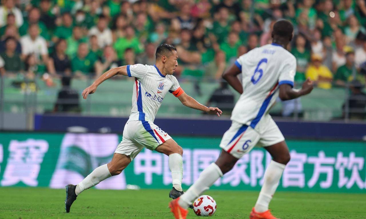 熊猫直播APP-上海申花队士气高涨,冲刺季后赛资格