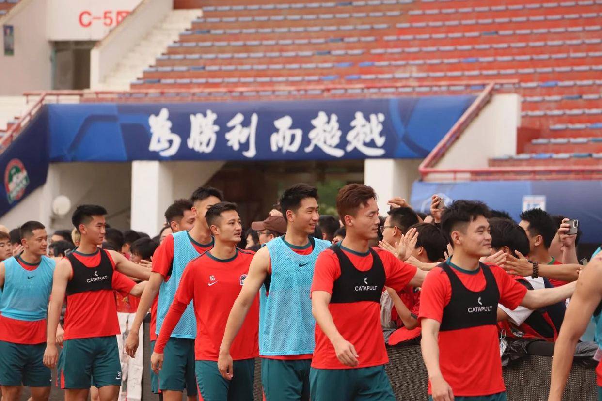 奥运会主办城市球迷迎接训练营开放日 奥运会主办城市球迷迎接训练营开放日