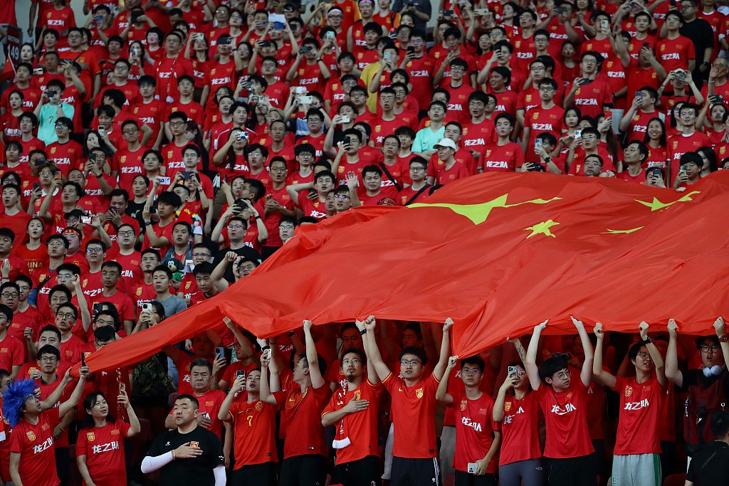 坎夫主场胜出,球队士气高昂 坎夫主场胜出,球队士气高昂