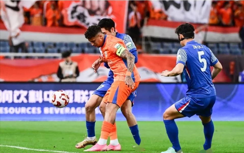 体育赛事直播-申鑫客场逼平鲁能,表现亮眼