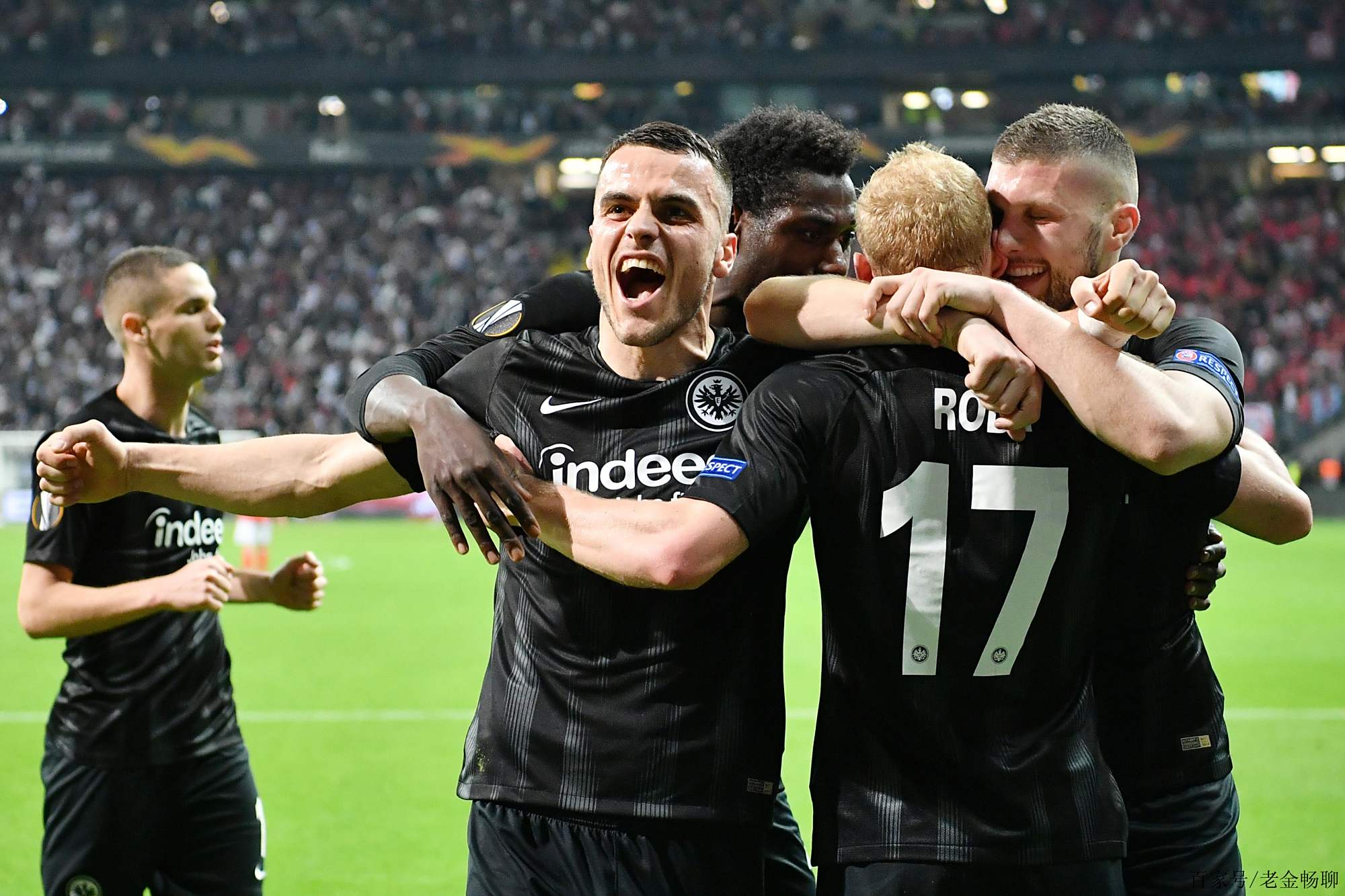 熊猫体育官方-沙尔克客场被法兰克福击溃，积分又丢