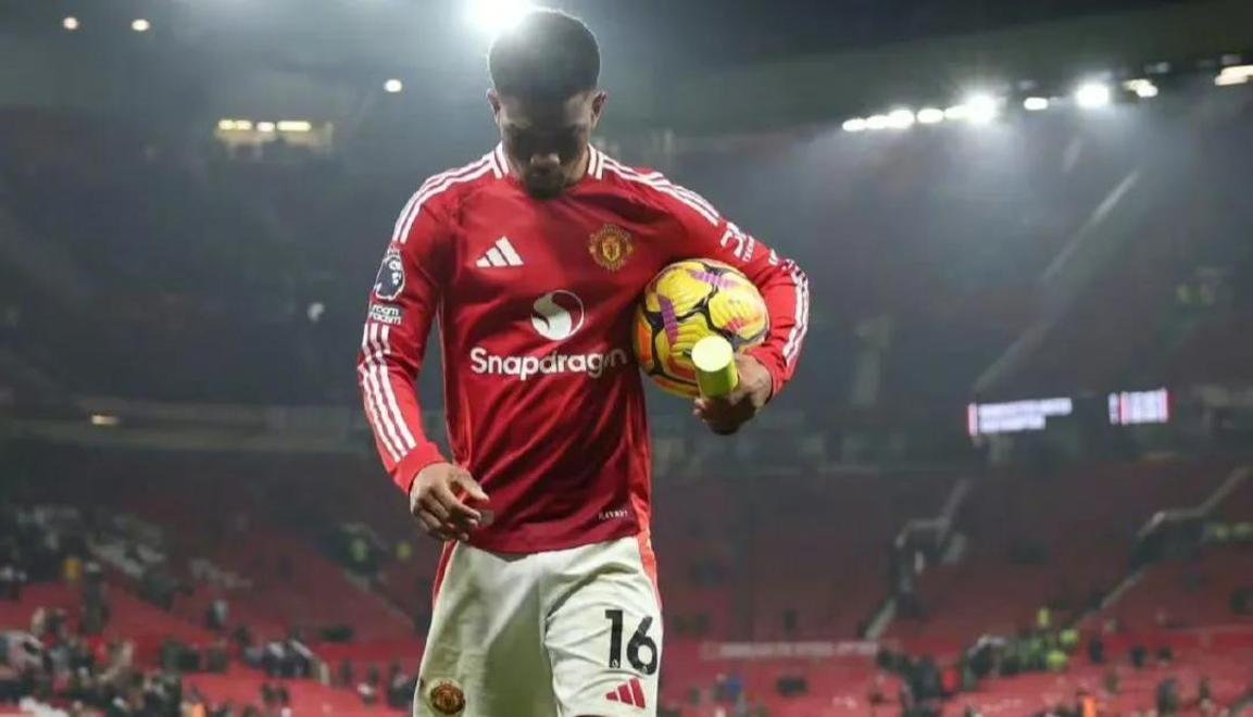 熊猫TV-曼联遭遇主场尴尬失利，需重整旗鼓