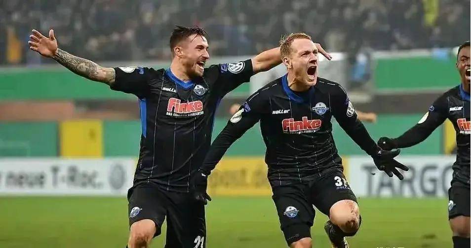 熊猫体育直播-雷根斯堡大比分获胜,联赛积分崛起