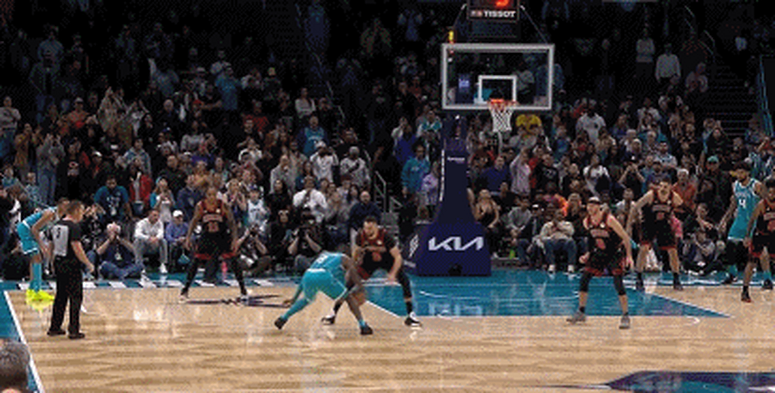 熊猫TV-黄蜂主场告捷，人客场力克公牛