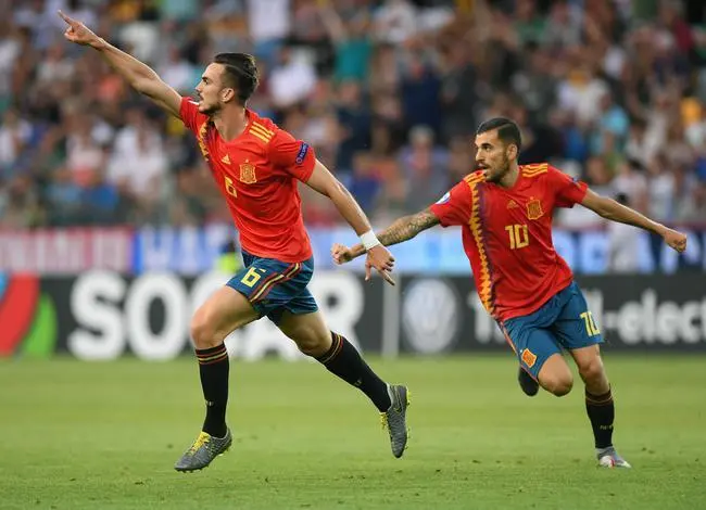 欧洲U21比赛中红黄蓝队身手敏捷,登峰造极! 欧洲U21比赛中红黄蓝队身手敏捷,登峰造极!