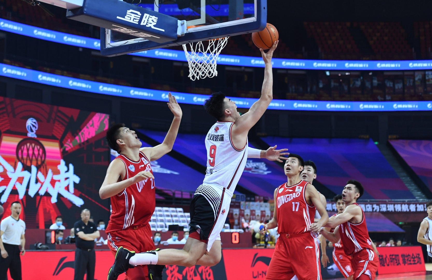 熊猫直播APP-篮球决赛直播:双方对决,谁能笑到最后