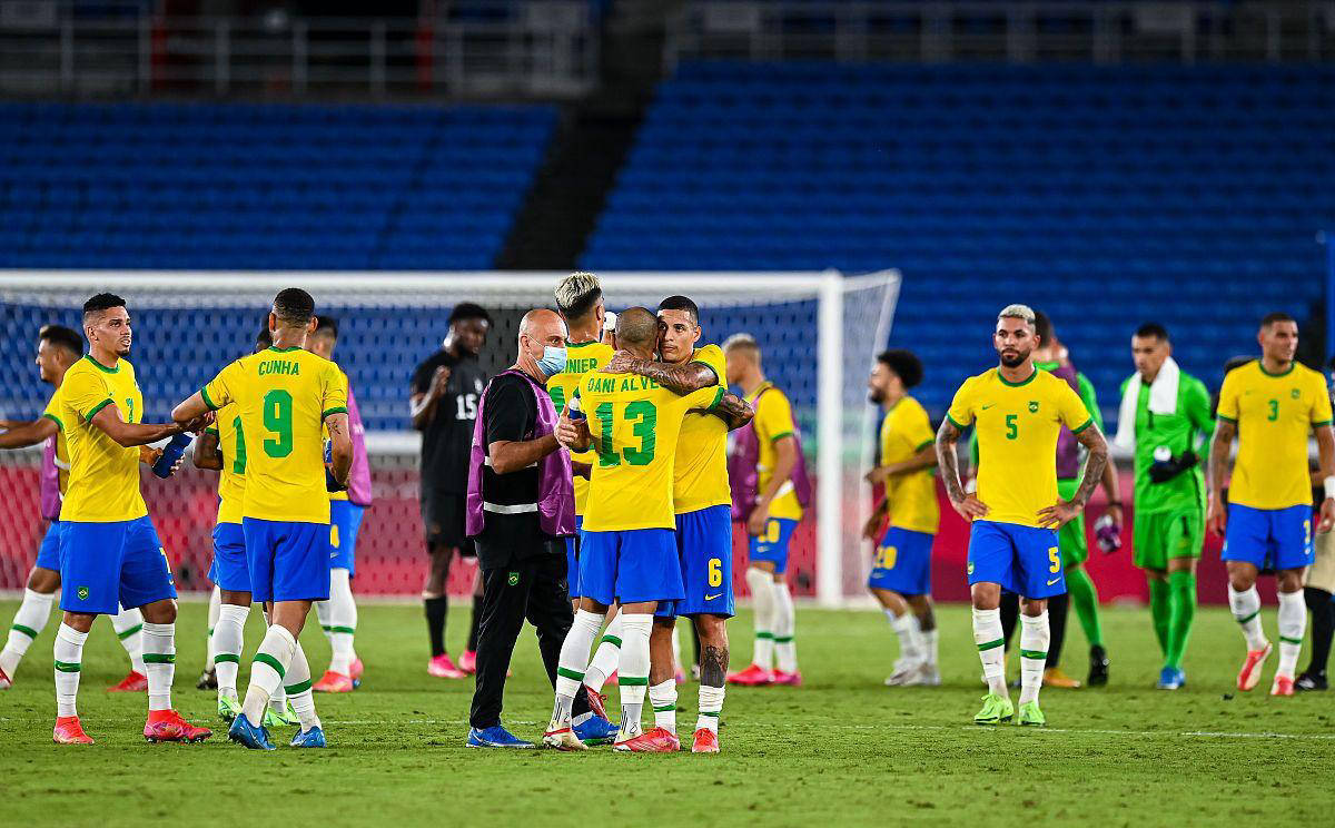 尼斯客场逼平拉夫尔,保持近期不败势头 尼斯客场逼平拉夫尔,保持近期不败势头