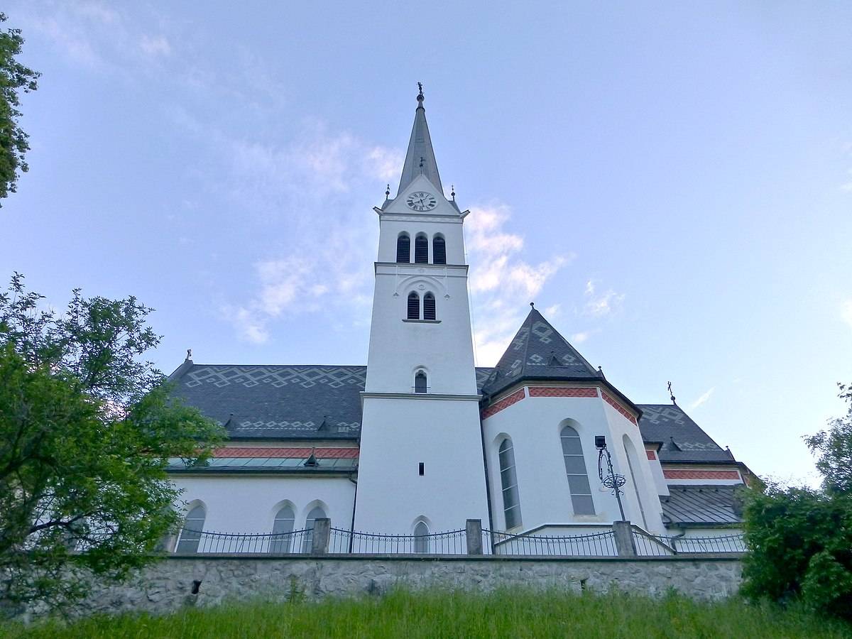 索姆为斯洛文尼亚球队建功,取得小组第二 索姆为斯洛文尼亚球队建功,取得小组第二