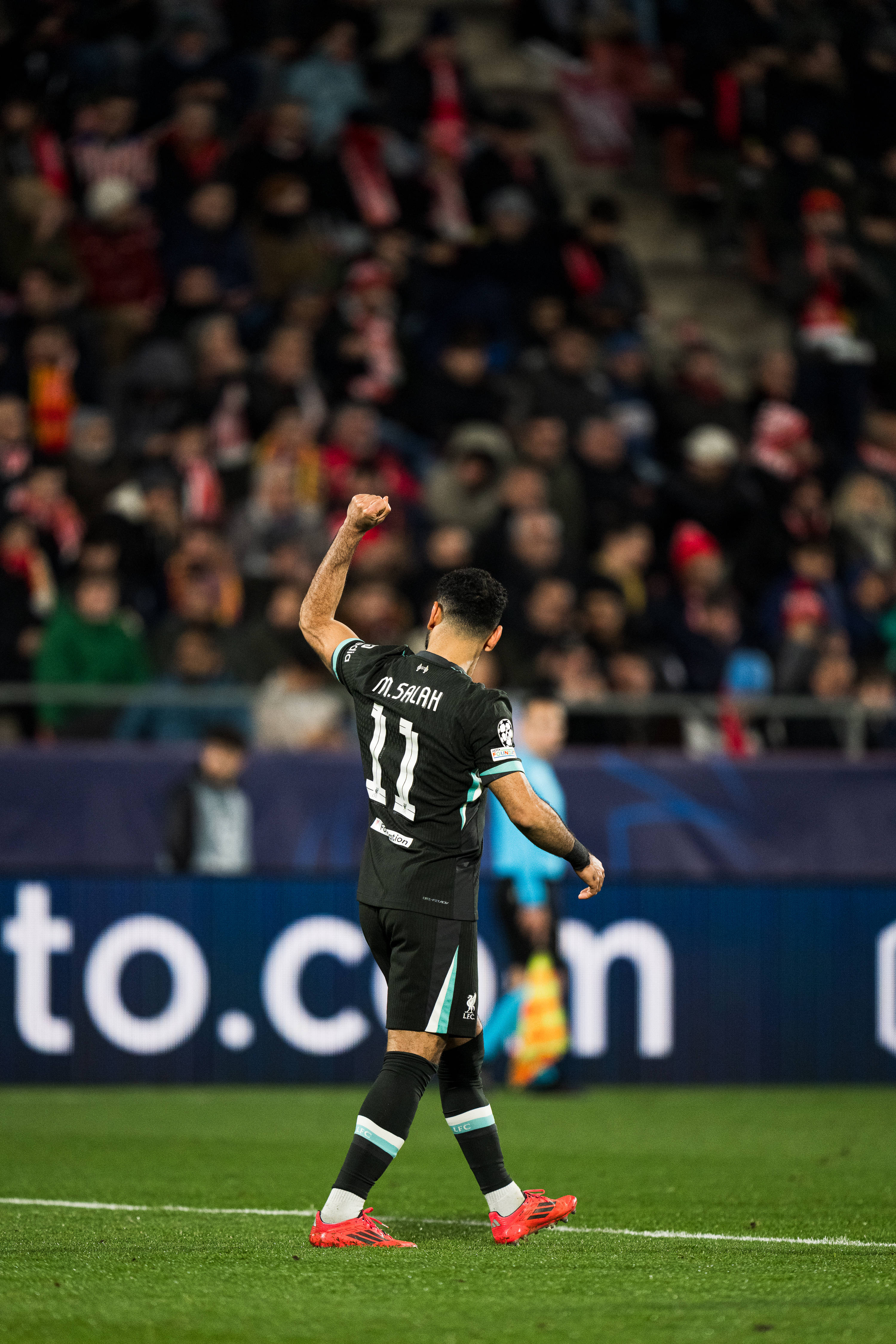 熊猫直播-利物浦传奇球员归队,欧冠欢庆盛宴即将开启的简单介绍