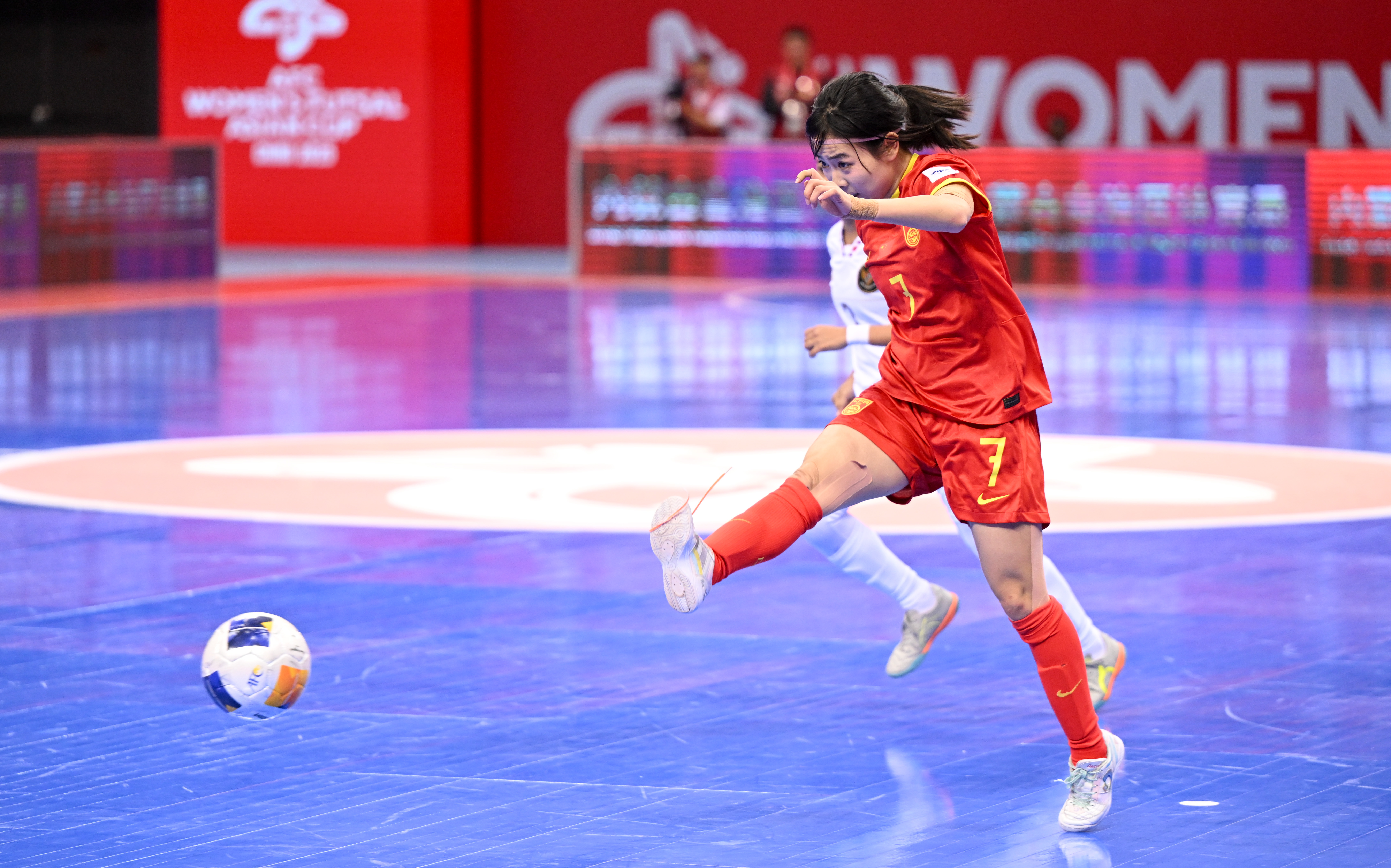 关于亚洲女足冠军赛动人瞬间,中国队捷报频传的信息 关于亚洲女足冠军赛动人瞬间,中国队捷报频传的信息