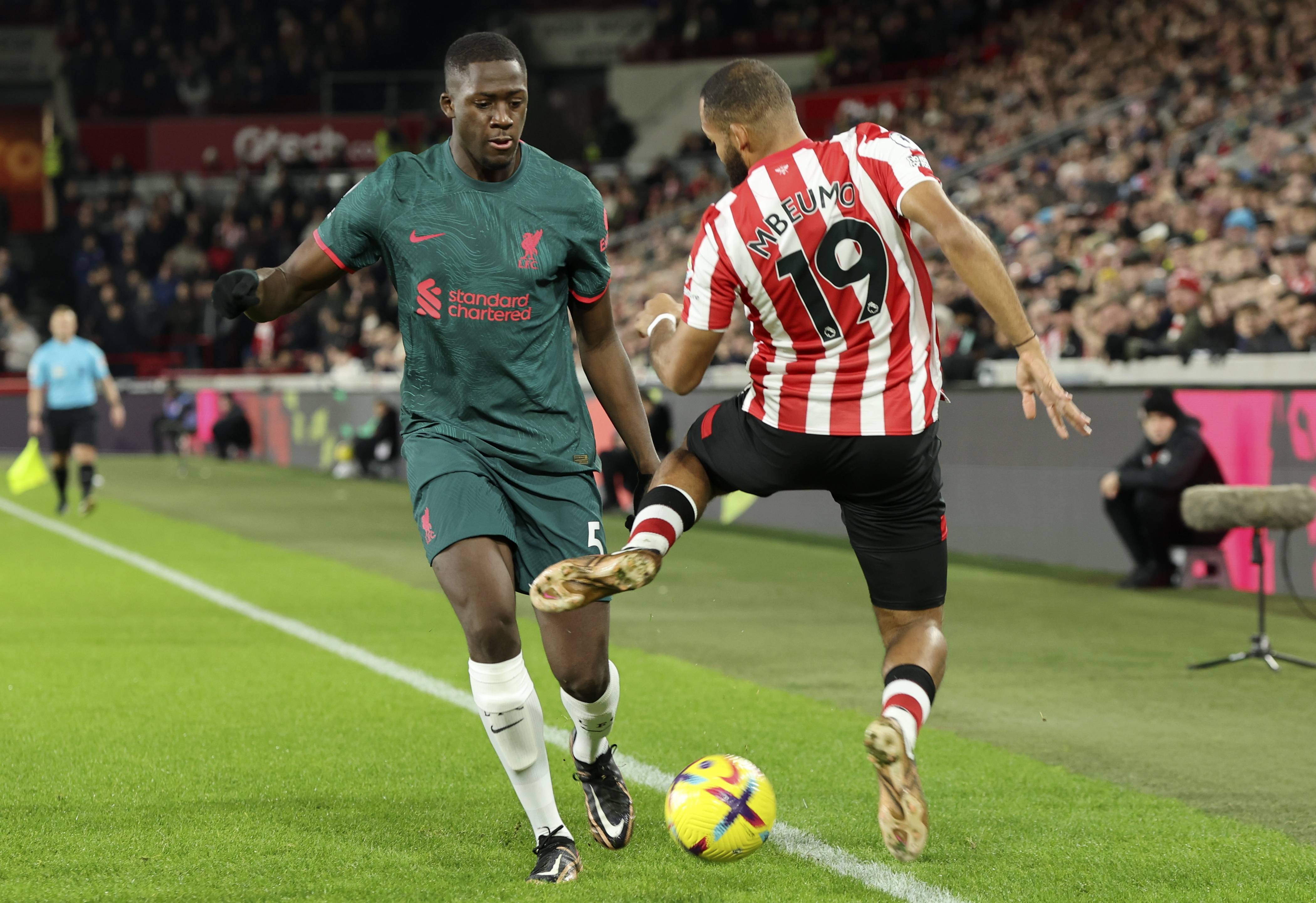 熊猫体育直播-超级大战！德国备战英格兰，双方实力旗鼓相当