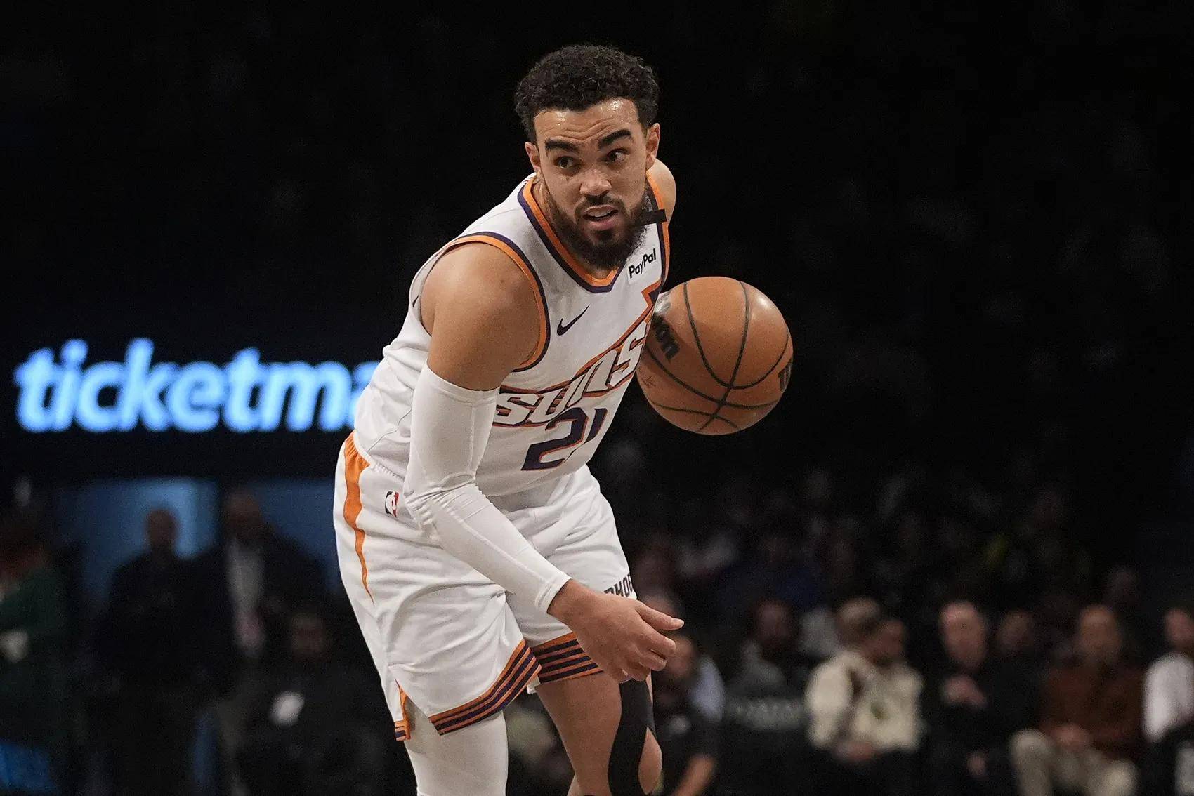 熊猫体育官方网站-鹈鹕逆转太阳，晋级季后赛次轮