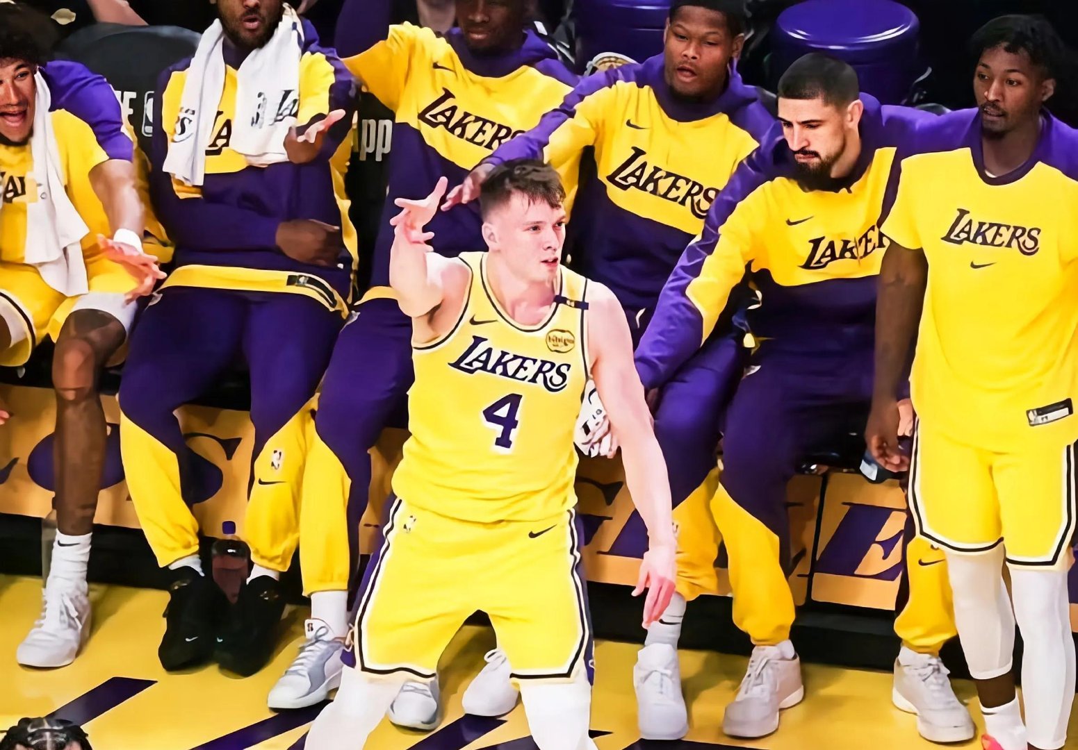 熊猫直播tv-湖人再次遭遇失利,球迷担心季后赛命运