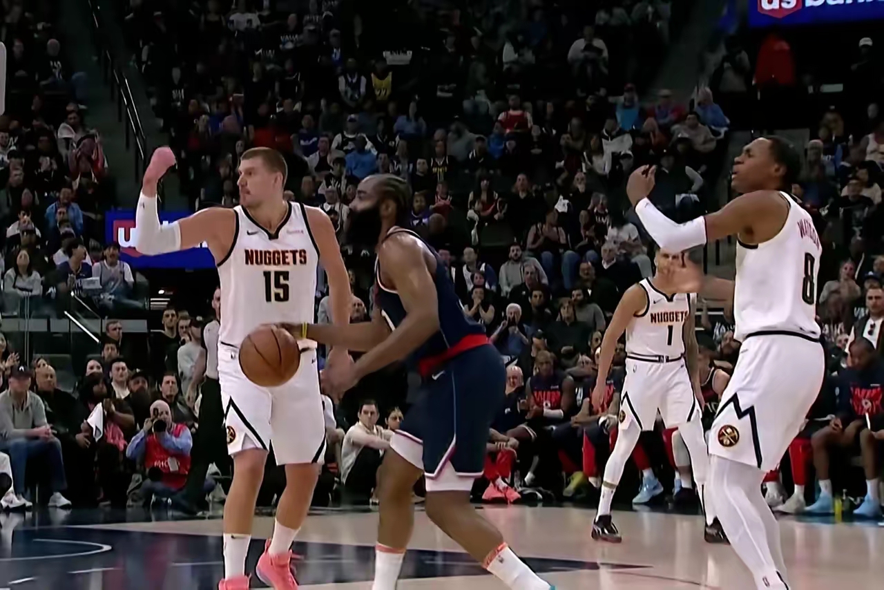 快船主场击败尼克斯,取得三连胜 快船主场击败尼克斯,取得三连胜