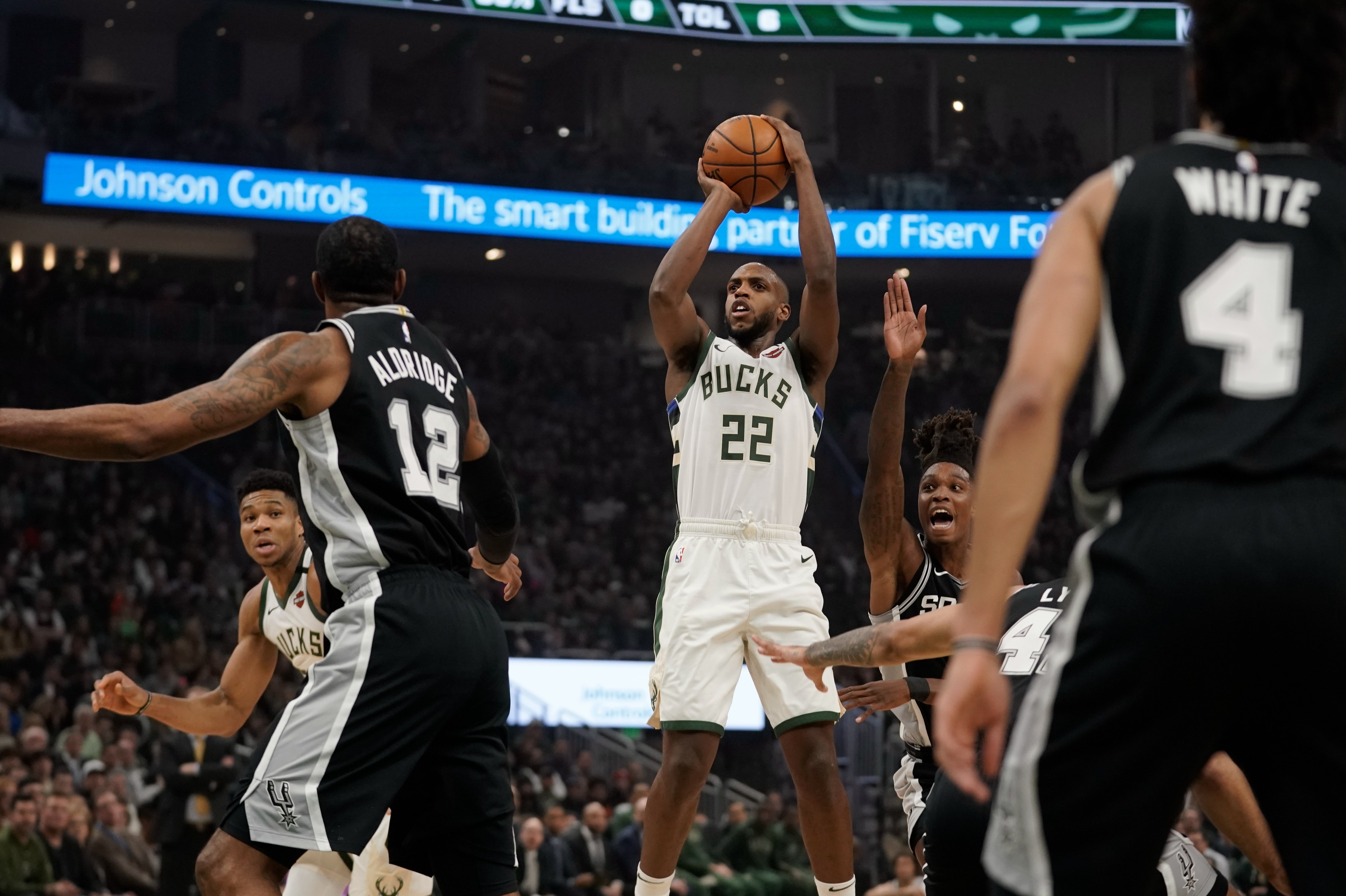 熊猫直播tv-雄鹿再胜马刺，步行者擒黄蜂